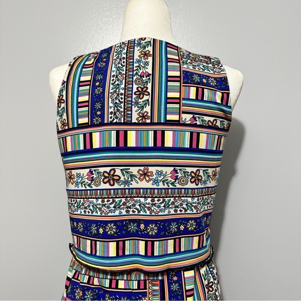 Nina Leonard Sleeveless Stretch Women's Blue Multi Flowers Abstract size S - Picture 4 of 7